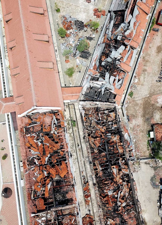 Ini penampakan dari udara Museum Bahari yang terbakar