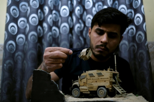 Kreatif, mantan tentara Irak abadikan perang Mosul dalam diorama