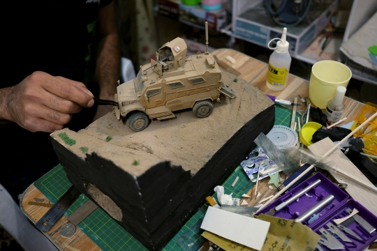 Kreatif, mantan tentara Irak abadikan perang Mosul dalam diorama