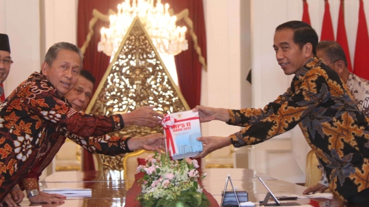 Jokowi terima IHPS II 2017 dari BPK