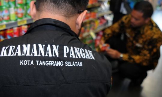 Antisipasi makanan bercacing, BPOM Banten sidak pasar swalayan BSD