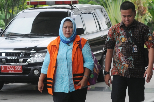 Panitera PN Tangerang Tuti Atika kembali diperiksa KPK