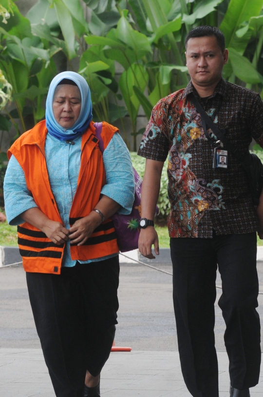 Panitera PN Tangerang Tuti Atika kembali diperiksa KPK