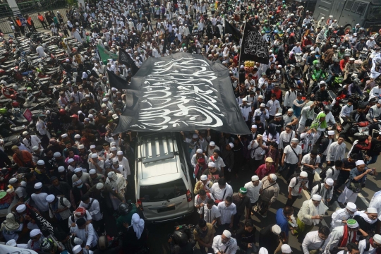 Tuntut Sukmawati diadili, massa Aksi Bela Islam 64 lumpuhkan jalan