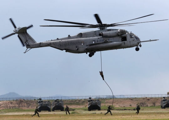 Kekuatan tempur Jepang dalam latihan gabungan bersama militer AS