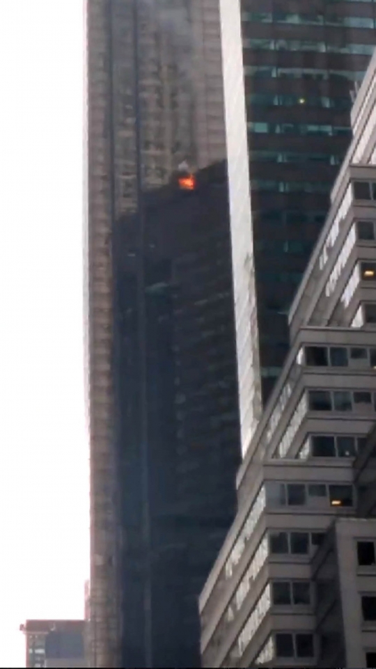 Lantai 50 Trump Tower terbakar, 1 orang tewas