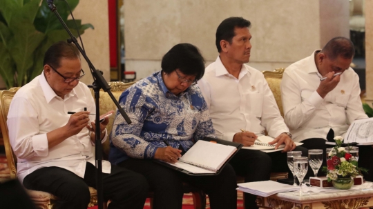 Pimpin sidang kabinet, Jokowi bahas prioritas nasional tahun 2019