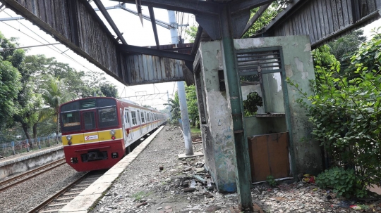 Terbengkalai, beginilah kondisi terkini Stasiun Mampang