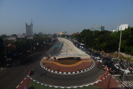 Melihat penampakan Underpass Mampang-Kuningan saat uji coba