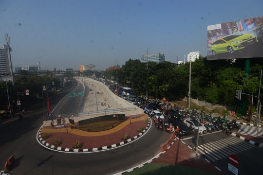 Melihat penampakan Underpass Mampang-Kuningan saat uji coba