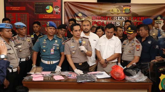 Polisi beberkan barang bukti pembunuh pensiunan TNI AL