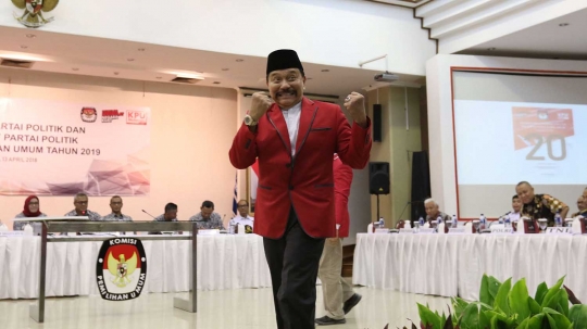 Semringah Hendropriyono saat PKPI terima nomor urut dari KPU