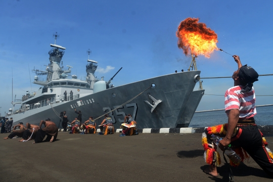 Ini kapal perang KRI Bung Tomo & KRI Jhon Lie yang akan perkuat Koarmabar