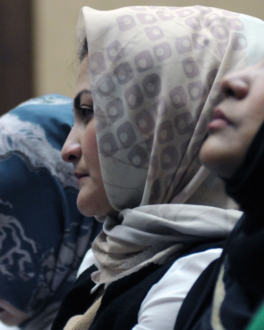 Wajah haru istri Setnov saat dengarkan nota pembelaan suaminya