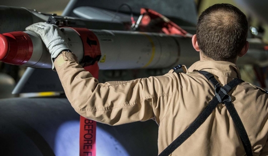 Intip persiapan jet tempur Inggris bantu AS gempur Suriah