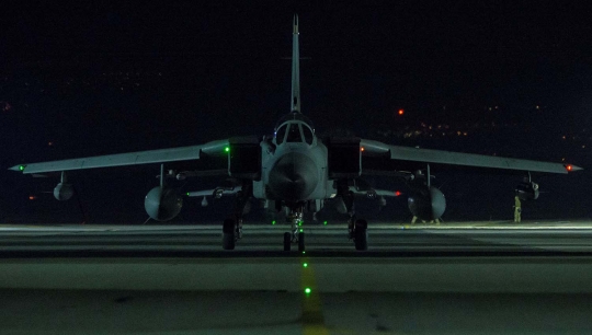 Intip persiapan jet tempur Inggris bantu AS gempur Suriah