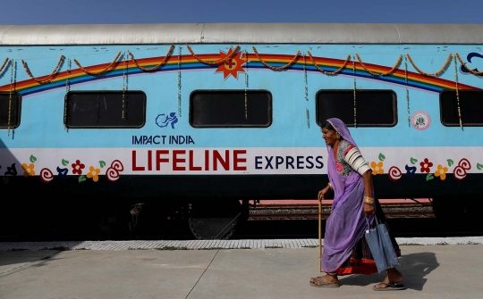 Lifeline Express, kereta medis pembawa harapan untuk warga pelosok India