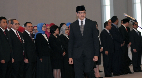 Suasana saat Dody Budi Waluyo baca sumpah jabatan di depan Ketua MA