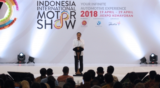 Presiden Jokowi buka IIMS 2018 bersama Menteri Perindustrian