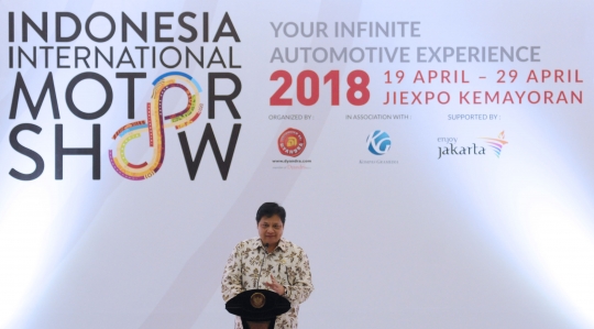 Presiden Jokowi buka IIMS 2018 bersama Menteri Perindustrian