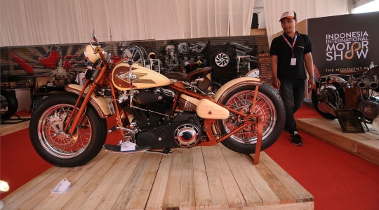 Motor custom Jokowi dan Gibran mejeng di IIMS 2018