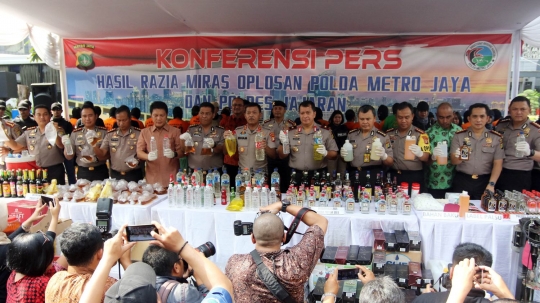 Ini 39.834 botol Miras oplosan hasil operasi Polda Metro selama 3 minggu