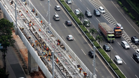 Lintasi tol JORR, ini penampakan jalur layang MRT dari udara