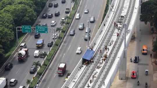 Lintasi tol JORR, ini penampakan jalur layang MRT dari udara