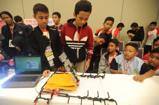 Antusiasme ratusan murid TK hingga SMA ikut kompetisi robot IYRC