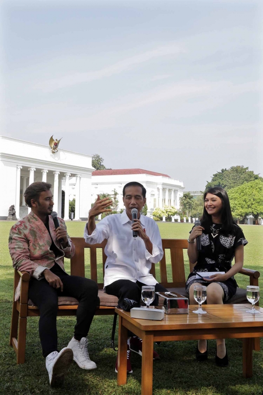 Jokowi ngobrol santai bareng kreator konten XYZ 2018 di Istana Bogor