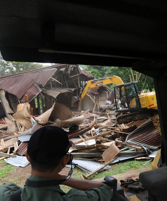 Pembongkaran vila ilegal di Pondok Berburu Cisadon