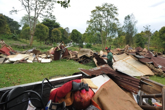 Pembongkaran vila ilegal di Pondok Berburu Cisadon