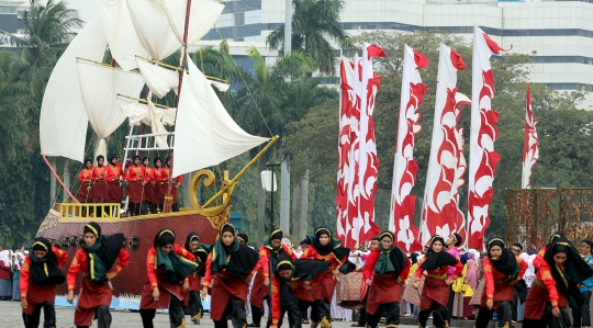 Atraksi prajurit wanita TNI-Polri meriahkan apel Hari Kartini