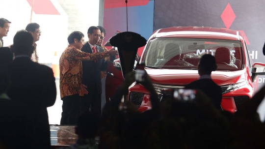 Jokowi pantau langsung ekspor perdana Mitsubishi Xpander