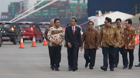 Jokowi pantau langsung ekspor perdana Mitsubishi Xpander