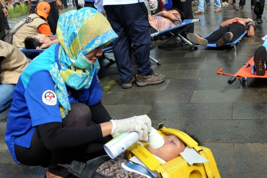 Simulasi kebakaran dan gempa bumi di Balai Kota Tangsel