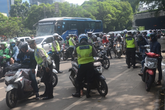 Ratusan motor terjaring razia di hari kedua Operasi Patuh Jaya
