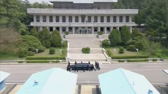 Begini ketatnya pengawalan Kim Jong-un saat bertemu Presiden Korsel