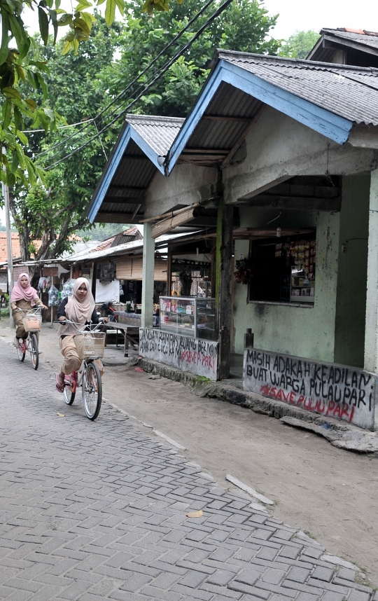 Coretan protes warga tolak sengketa lahan hiasi Pulau Pari