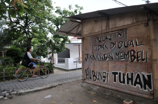 Coretan protes warga tolak sengketa lahan hiasi Pulau Pari