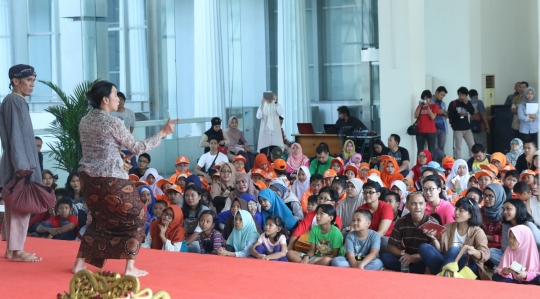 Teater Koma ajarkan sejarah lewat Dongeng