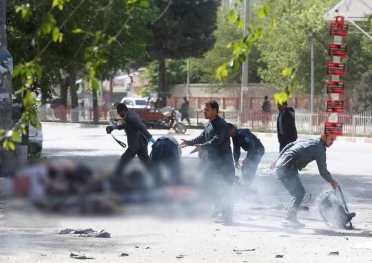 Mencekam, begini usai ledakan bom bunuh diri yang tewaskan jurnalis AFP di Kabul