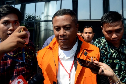 Kasus dugaan gratifikasi, KPK tahan Bupati Mojokerto