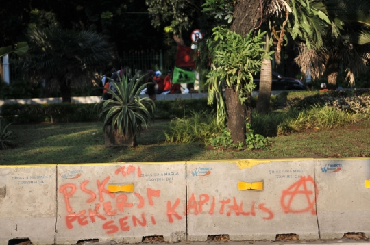 Jejak vandalisme buruh saat peringatan May Day