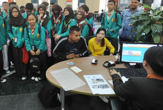 Hari Pendidikan, ratusan murid TK-SMA diajar mengenal perbankan