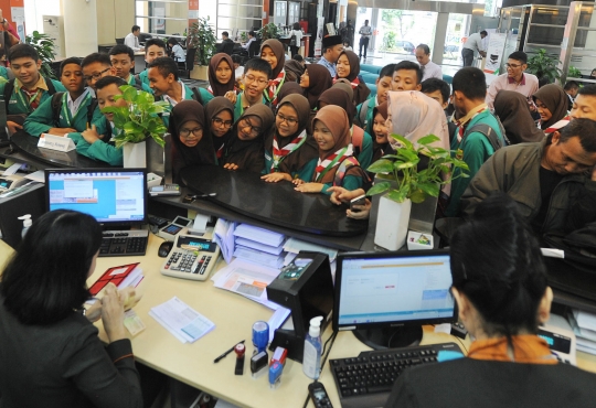 Hari Pendidikan, ratusan murid TK-SMA diajar mengenal perbankan