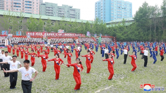 Tak ada demo, begini perayaan May Day di Korea Utara