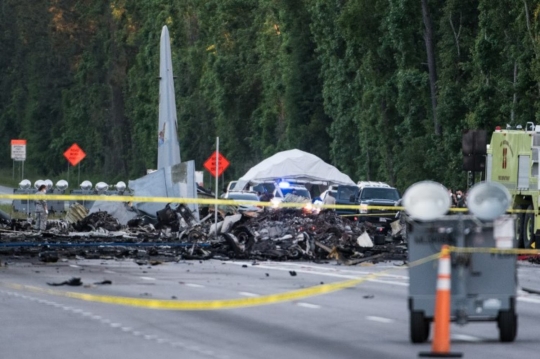 Pesawat kargo militer AS jatuh di Georgia, 9 orang tewas