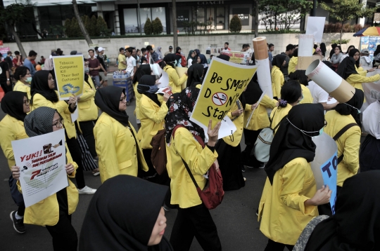 Aksi mahasiswa UI kampanyekan bahaya merokok