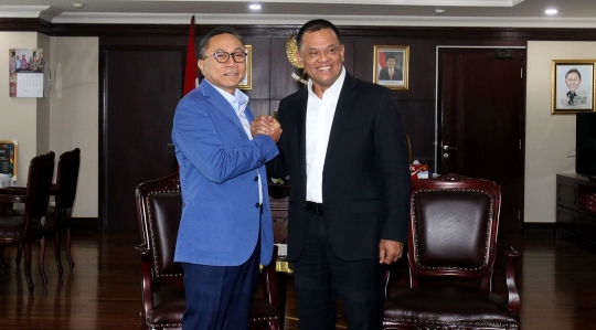 Keakraban Zulkifli Hasan dan Gatot Nurmantyo bahas Pilpres 2019